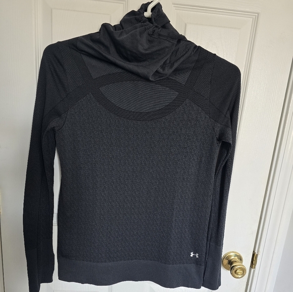 Under Armour Tops - Under Armour Black Long Sleeve Turtleneck